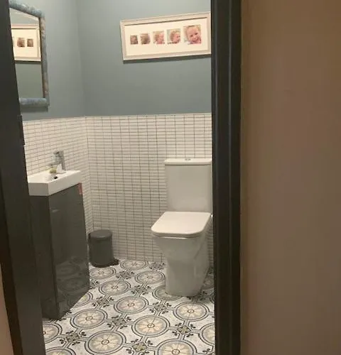 Family With Dublin Bay View Blackrock (Dublin)